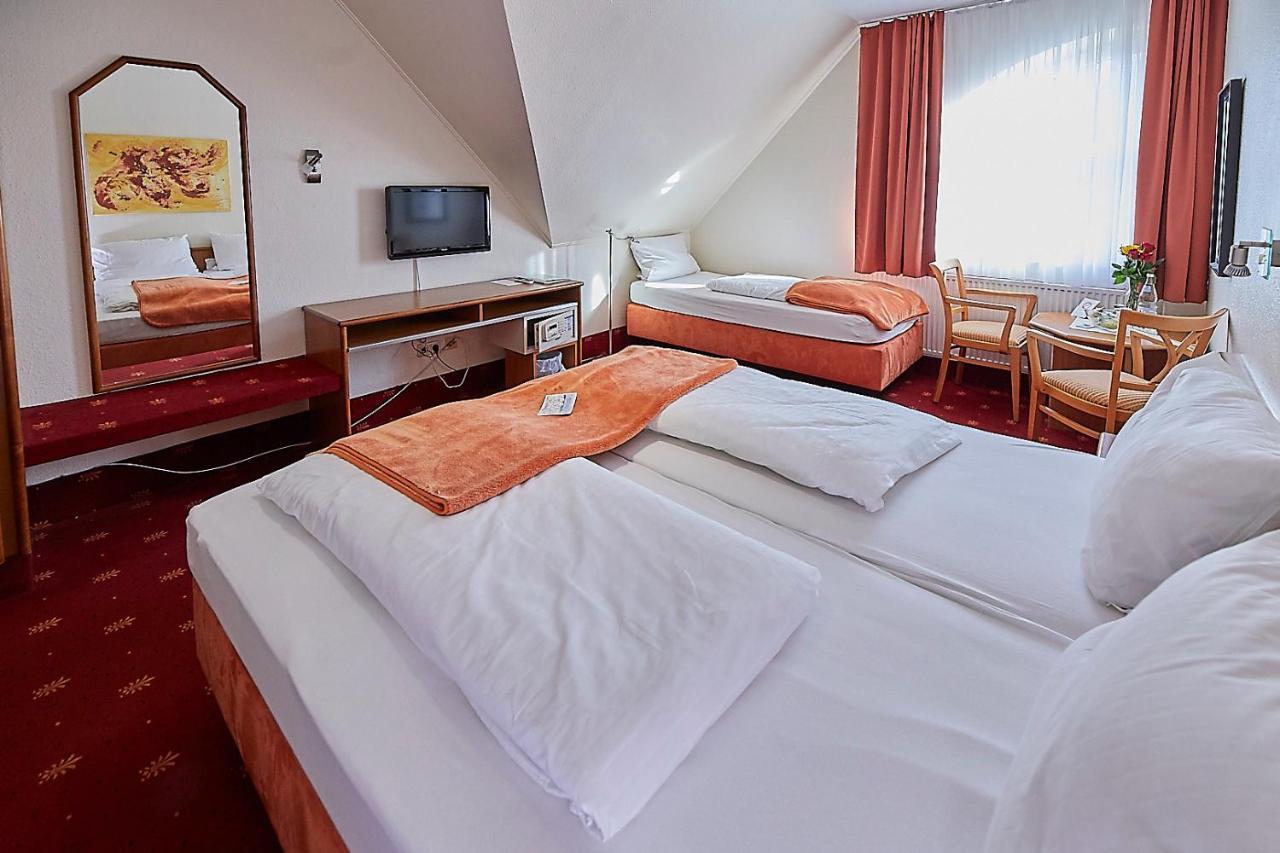Hotel Diamant Wedel Esterno foto